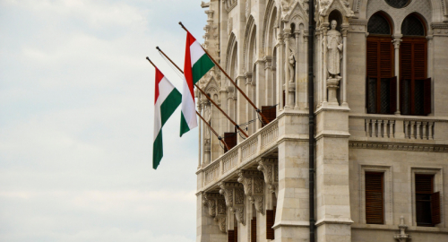 Ungheria, espulsi dieci diplomatici russi: svolta nei rapporti con Mosca